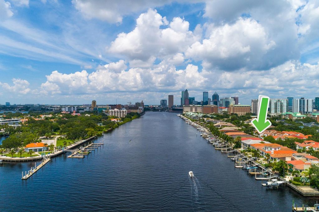 Photo of 1029 Royal Pass Road, Tampa, FL 33602 (MLS # TB8427602)