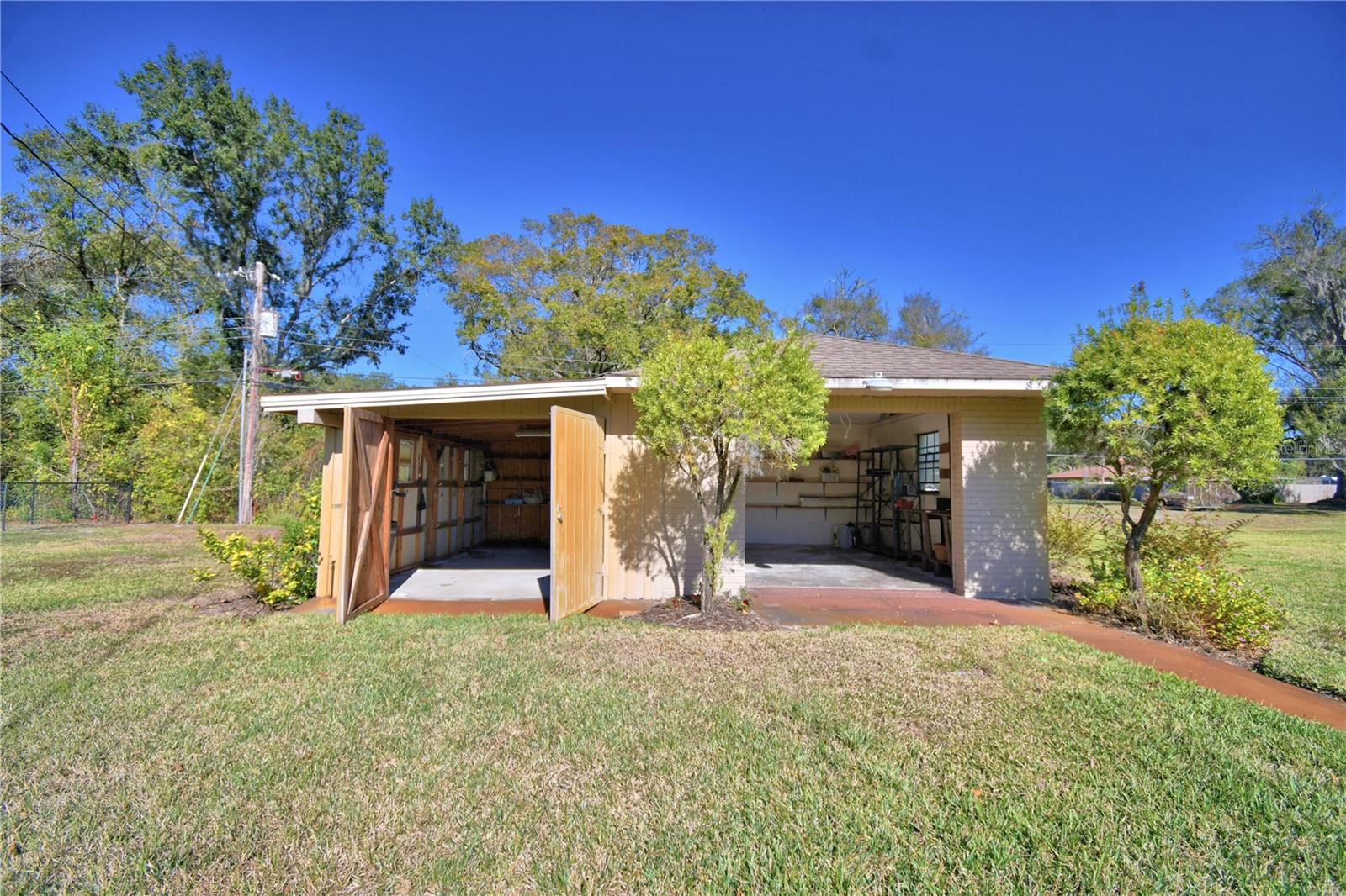 OAKVIEW ESTATES UN 3 - Residential