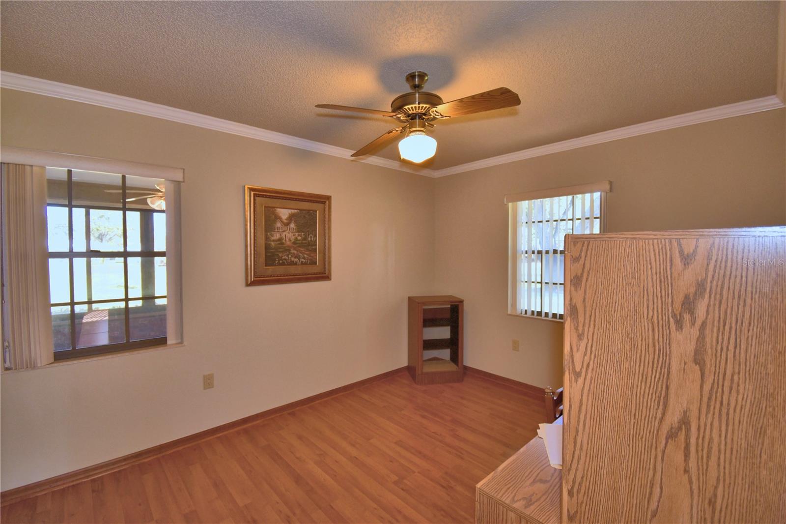 OAKVIEW ESTATES UN 3 - Residential