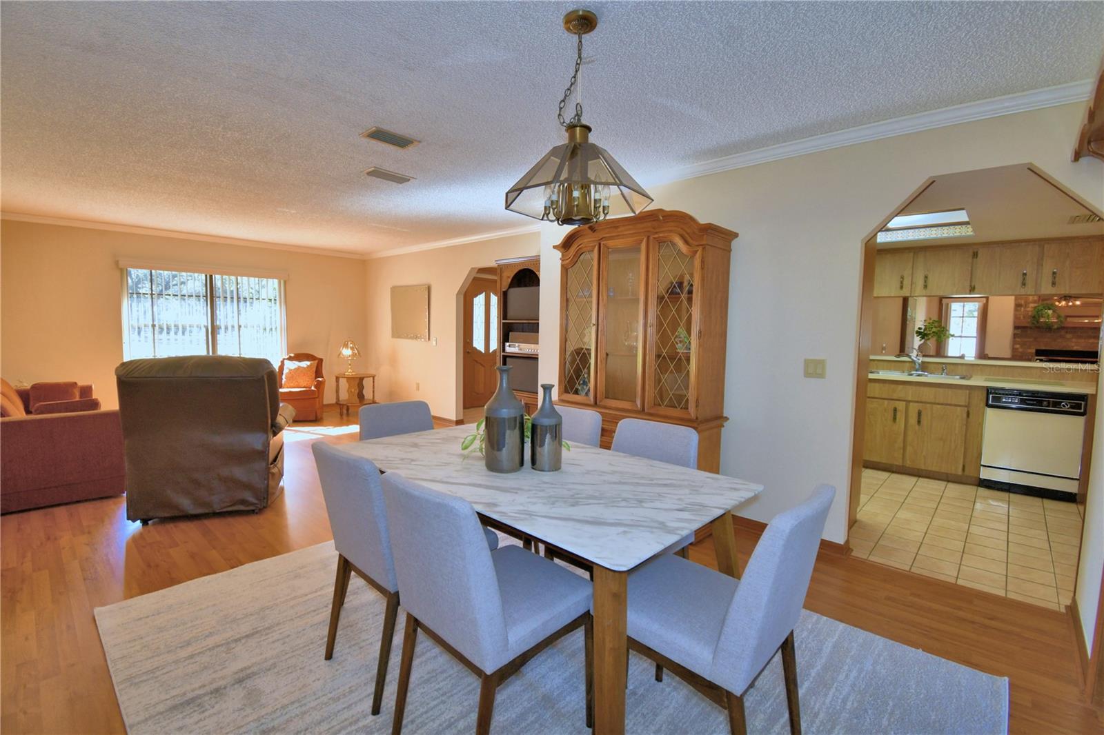 OAKVIEW ESTATES UN 3 - Residential