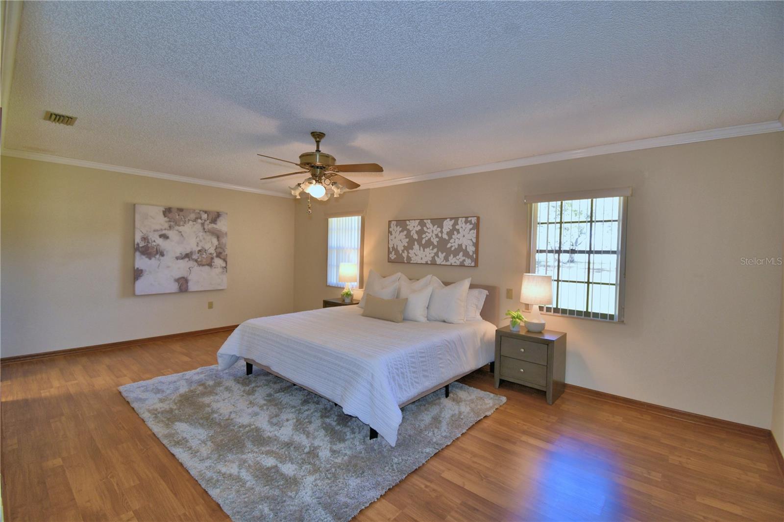 OAKVIEW ESTATES UN 3 - Residential