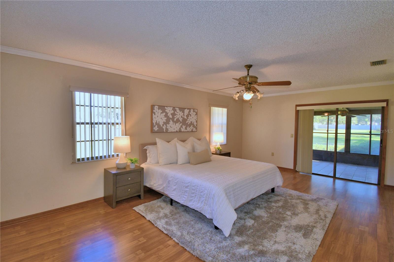 OAKVIEW ESTATES UN 3 - Residential