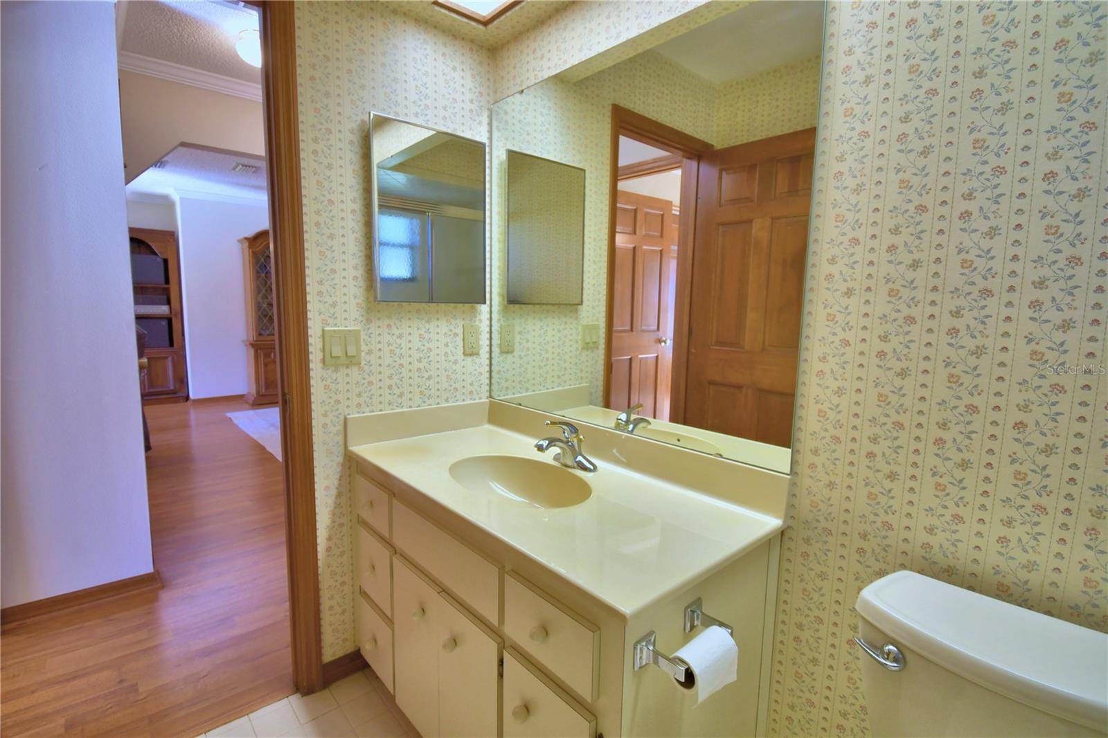 OAKVIEW ESTATES UN 3 - Residential