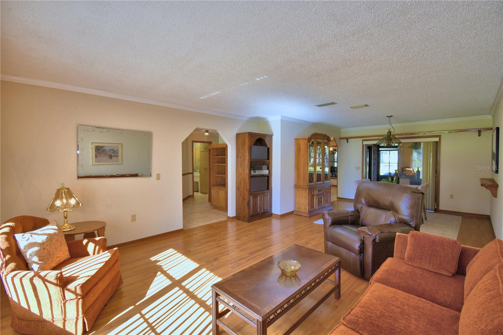 OAKVIEW ESTATES UN 3 - Residential