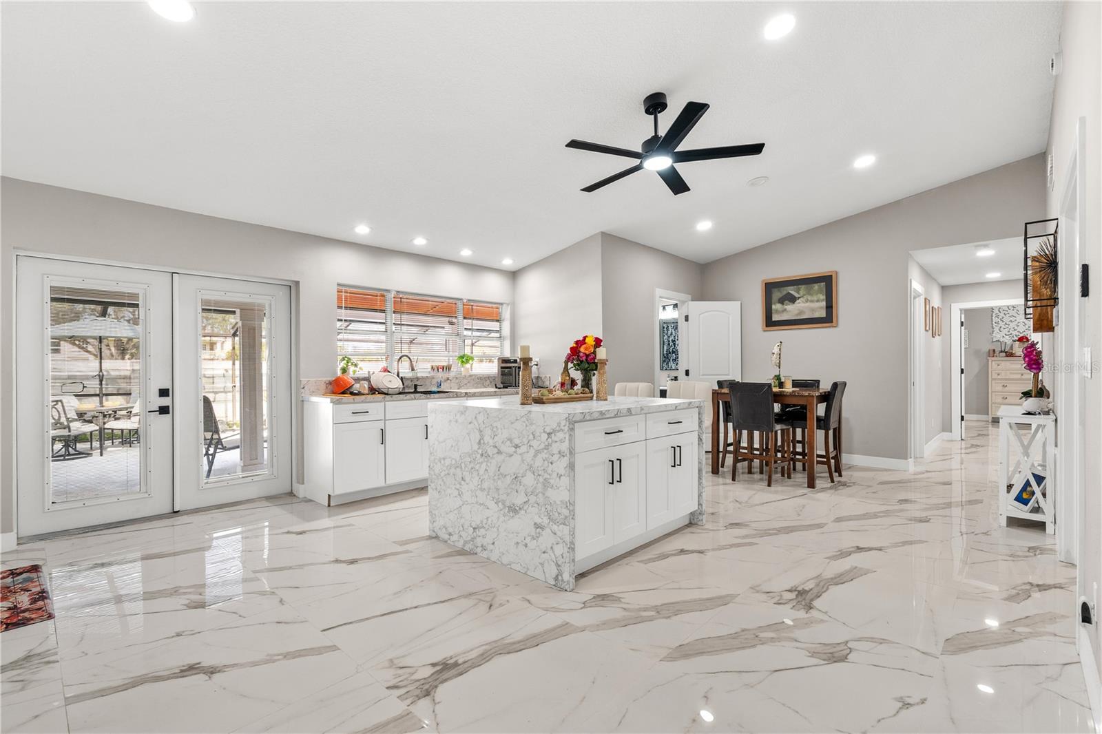 CARROLLWOOD MEADOWS UNIT X - Residential