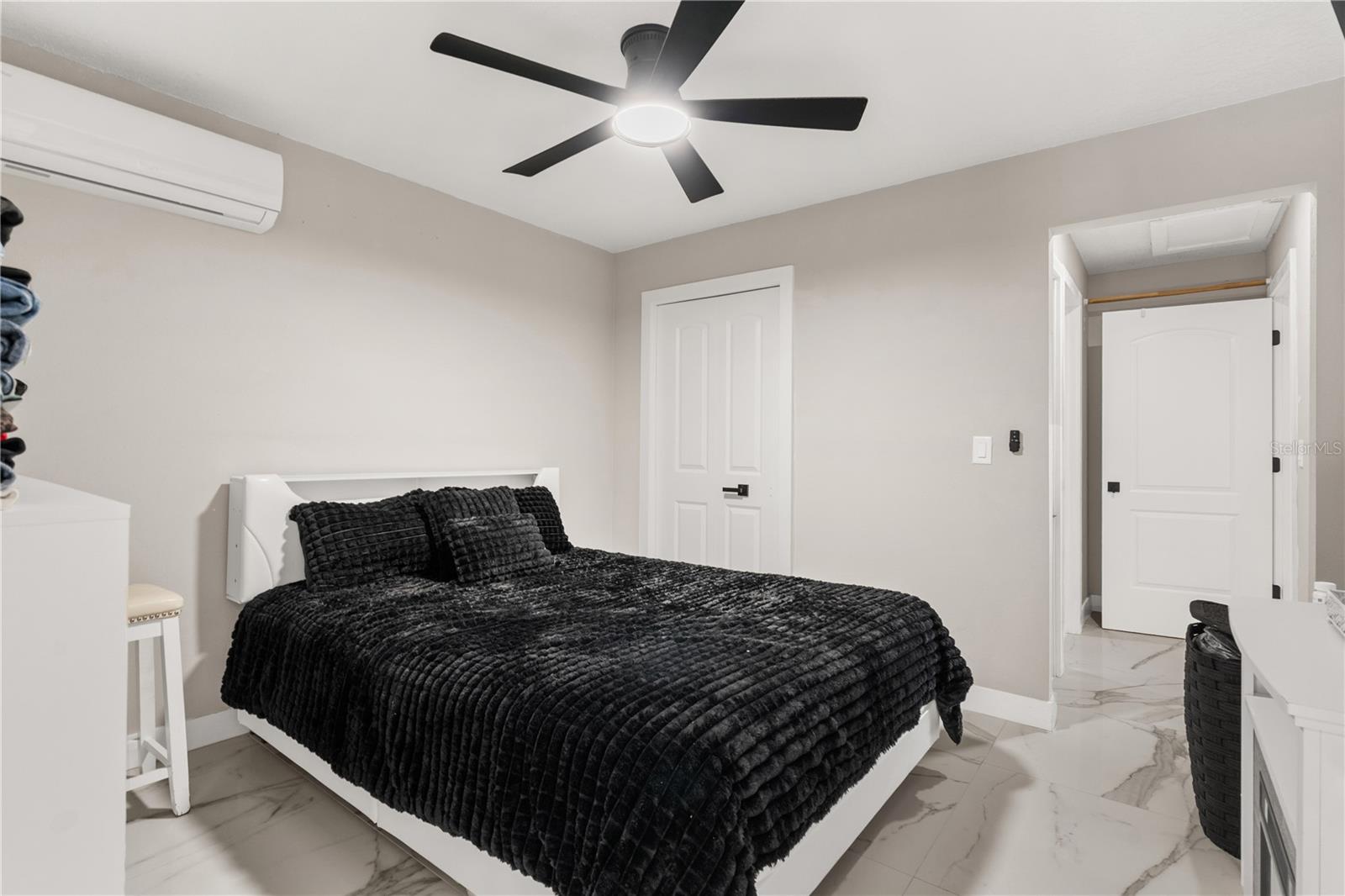 CARROLLWOOD MEADOWS UNIT X - Residential