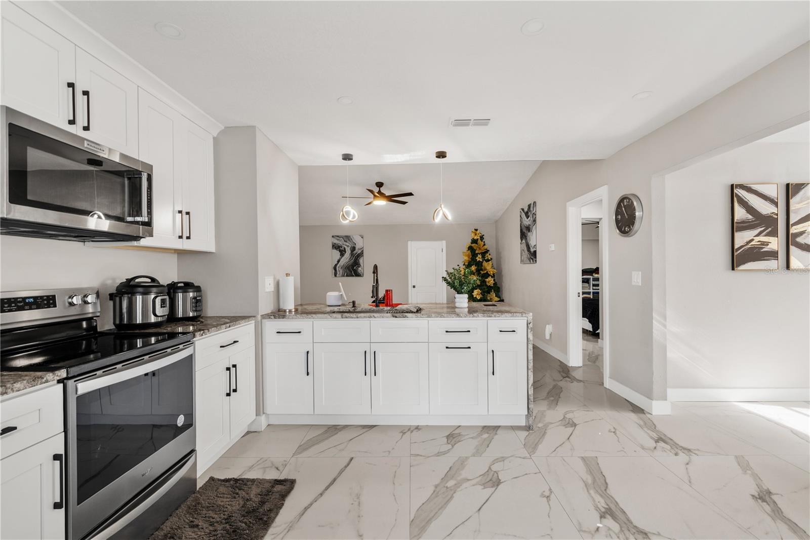 CARROLLWOOD MEADOWS UNIT X - Residential