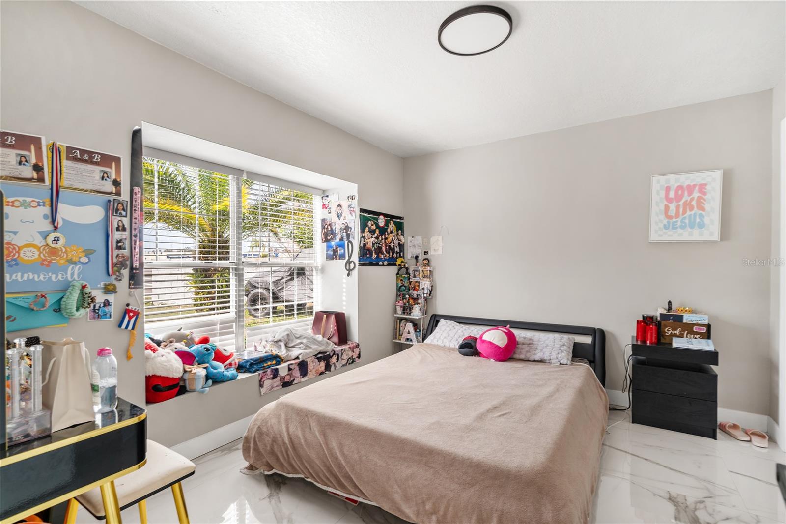 CARROLLWOOD MEADOWS UNIT X - Residential