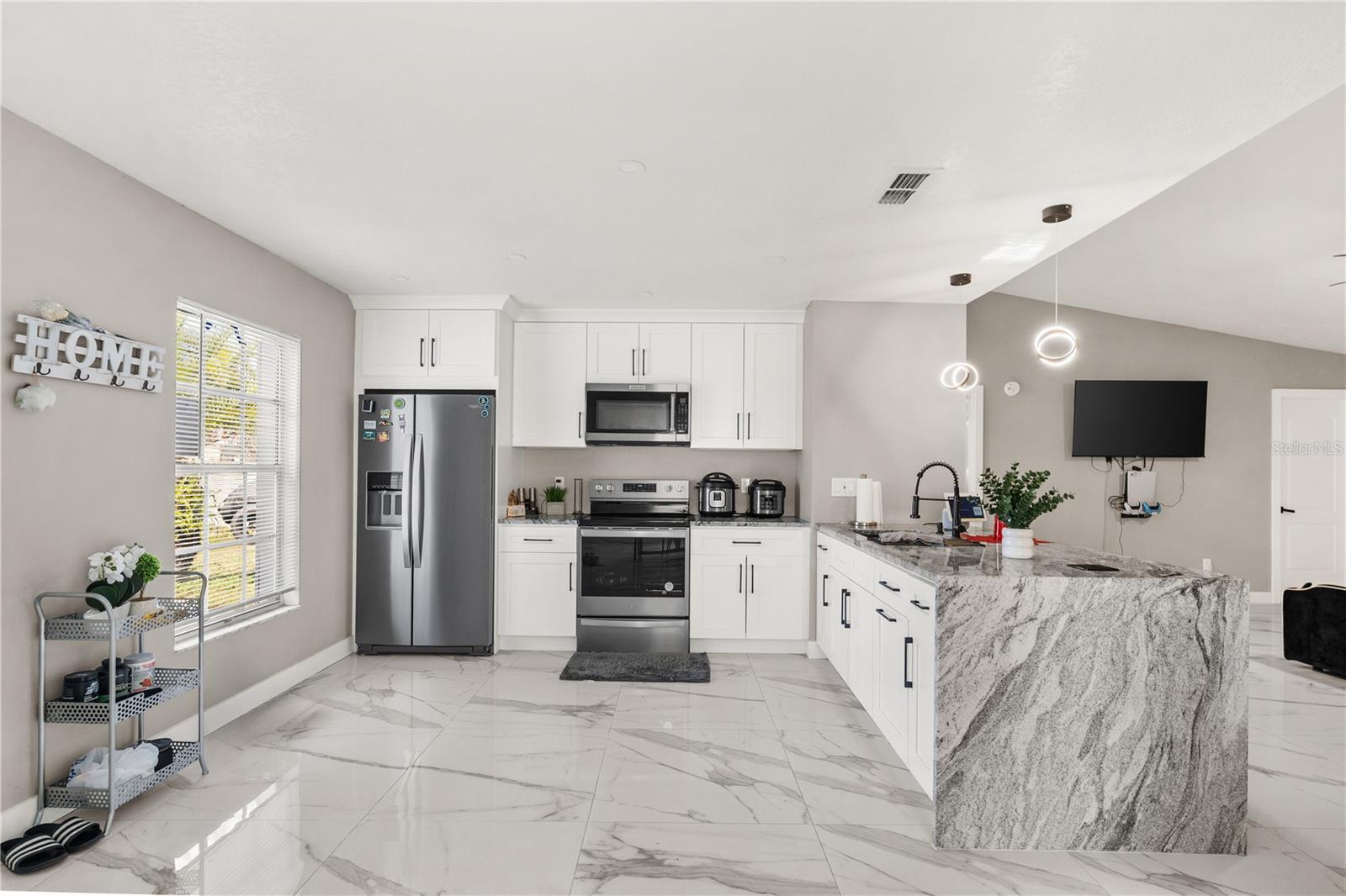 CARROLLWOOD MEADOWS UNIT X - Residential