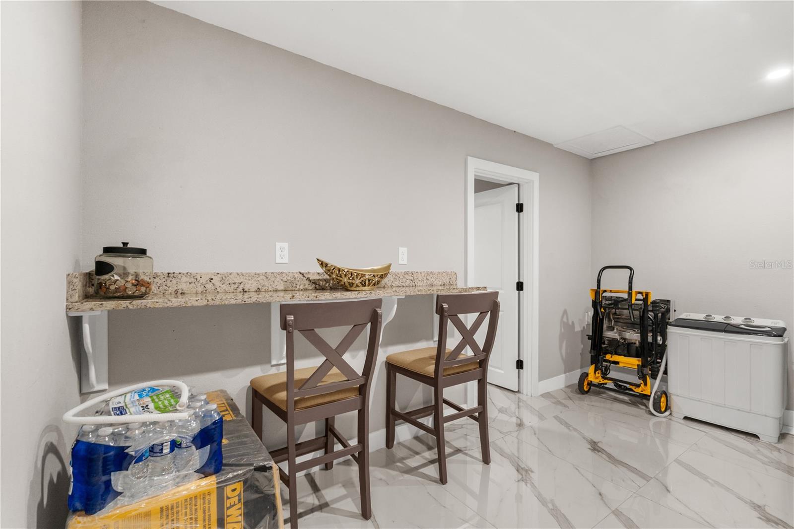 CARROLLWOOD MEADOWS UNIT X - Residential