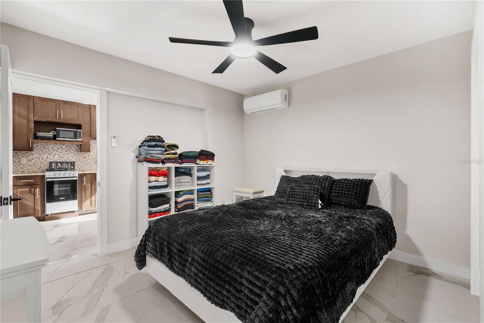 CARROLLWOOD MEADOWS UNIT X - Residential