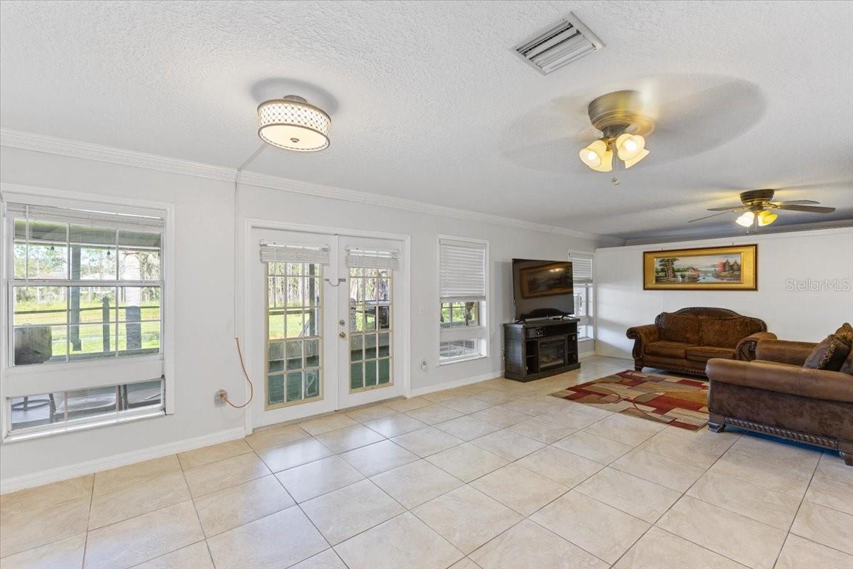 492 KATHERWOOD COURT