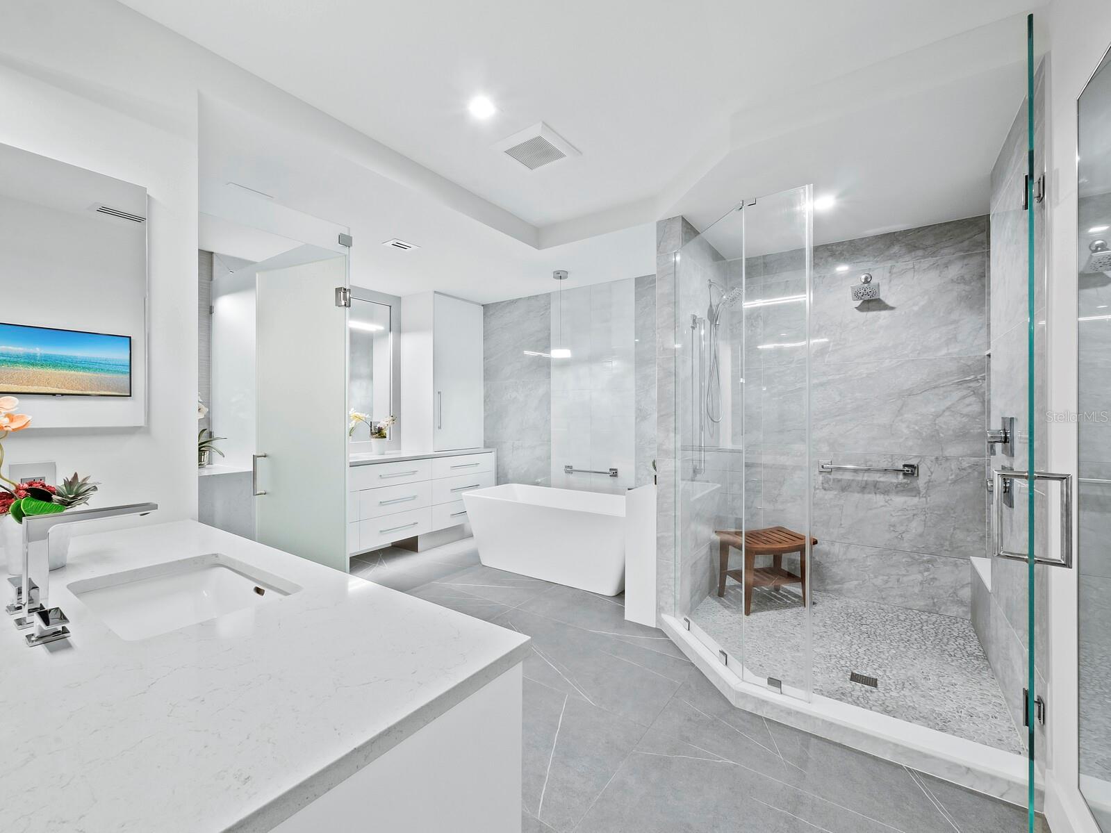 GRAND BAY 3 - Residential