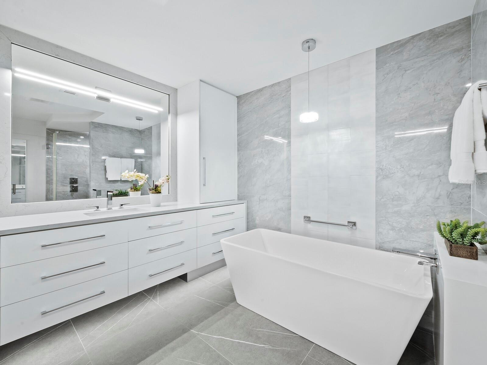 GRAND BAY 3 - Residential