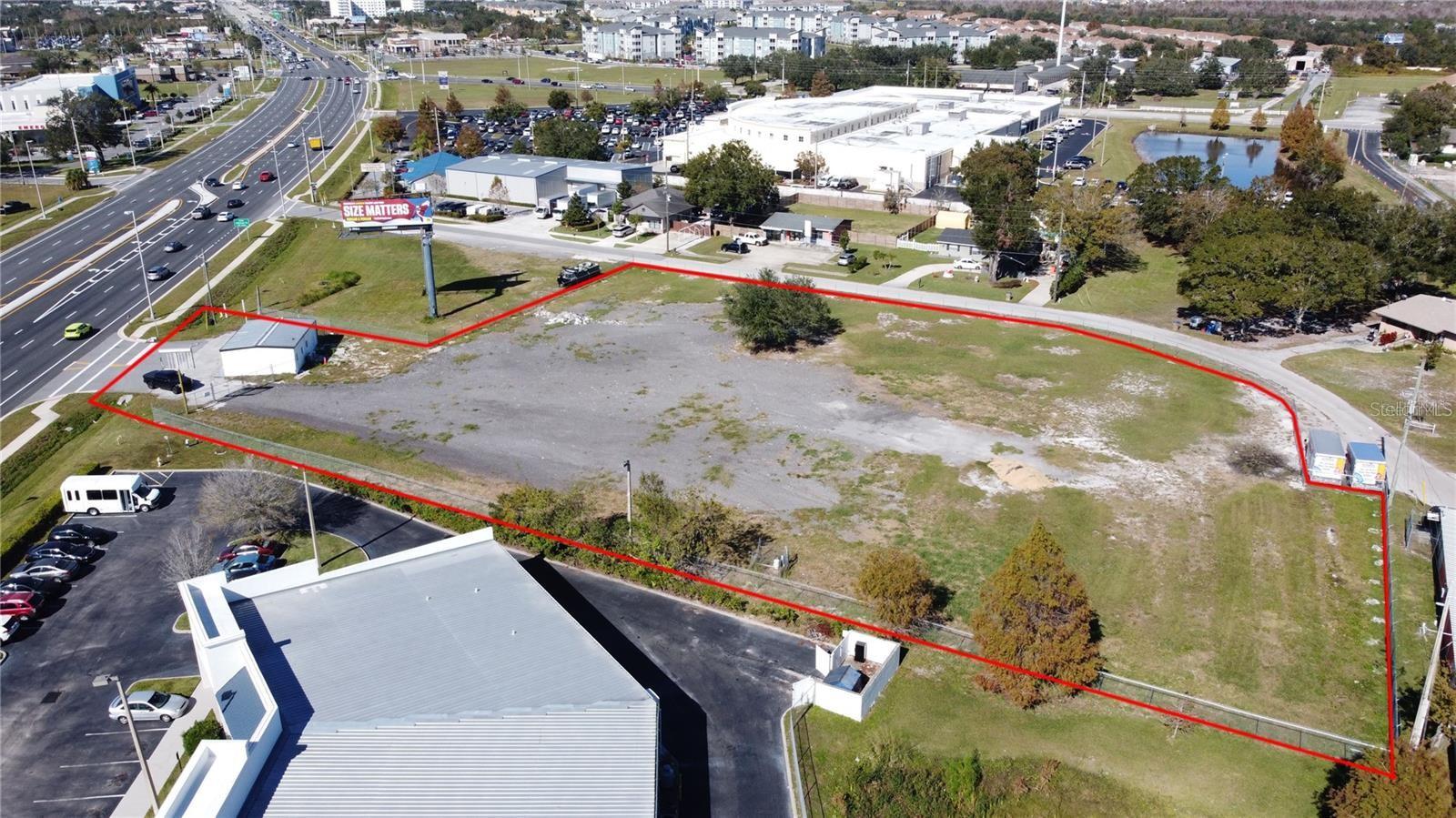 Excellent investment opportunity featuring 1.9 acres across two parcels, including a fully renovated 875 SQFT building. The property is completely fenced, cleared, and ready for immediate use.
Prime Location: Easy access to Florida Turnpike, Neo City, and newly developed retail centers.
High Exposure: Direct visibility along Highway 192, offering strong traffic counts and business potential.
Turnkey Ready: Renovated structure and clean site provide immediate functionality.
Contact us today to schedule a private showing and explore the possibilities this property offers.