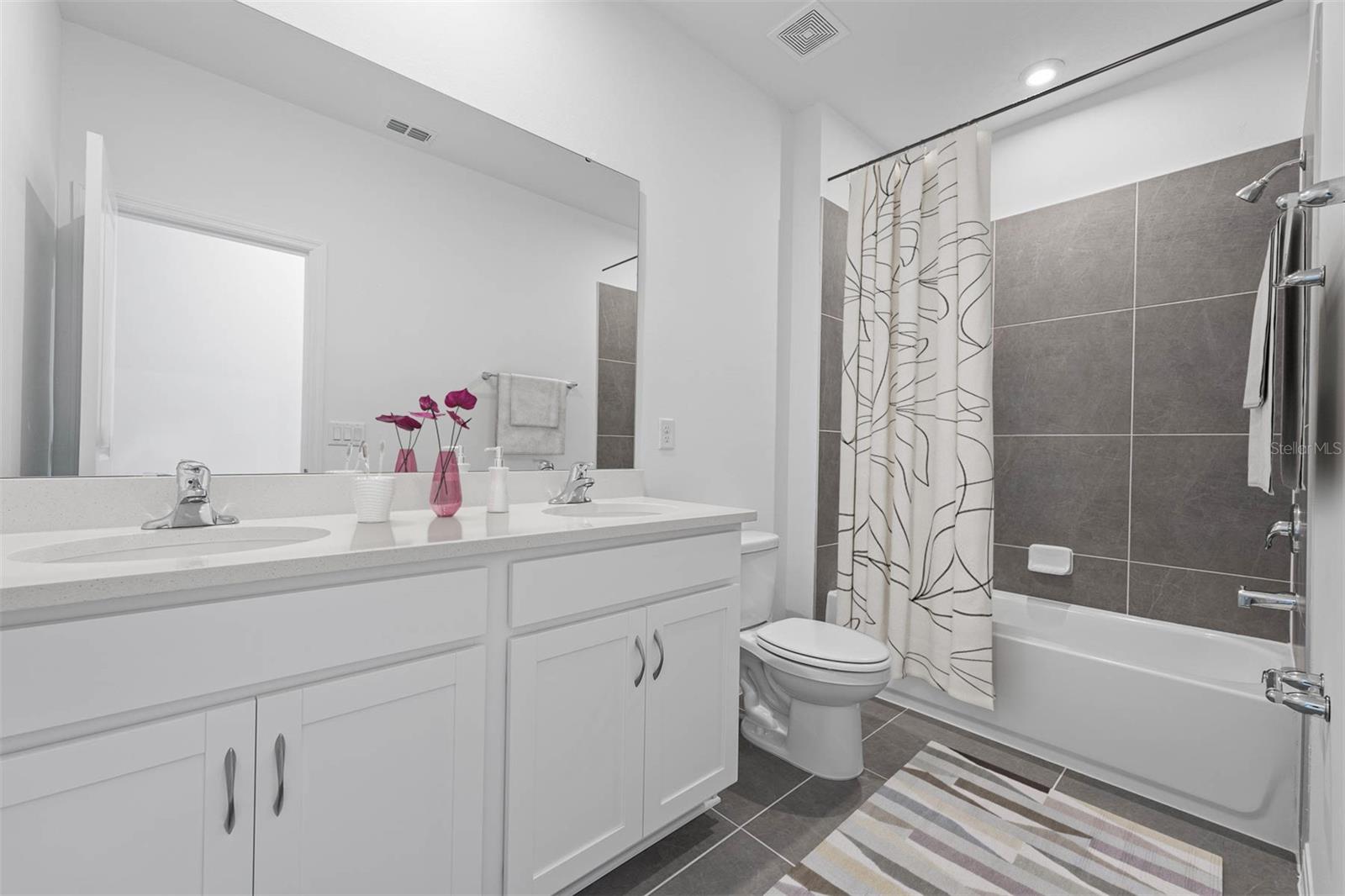 AVALON PARK WEST - Residential