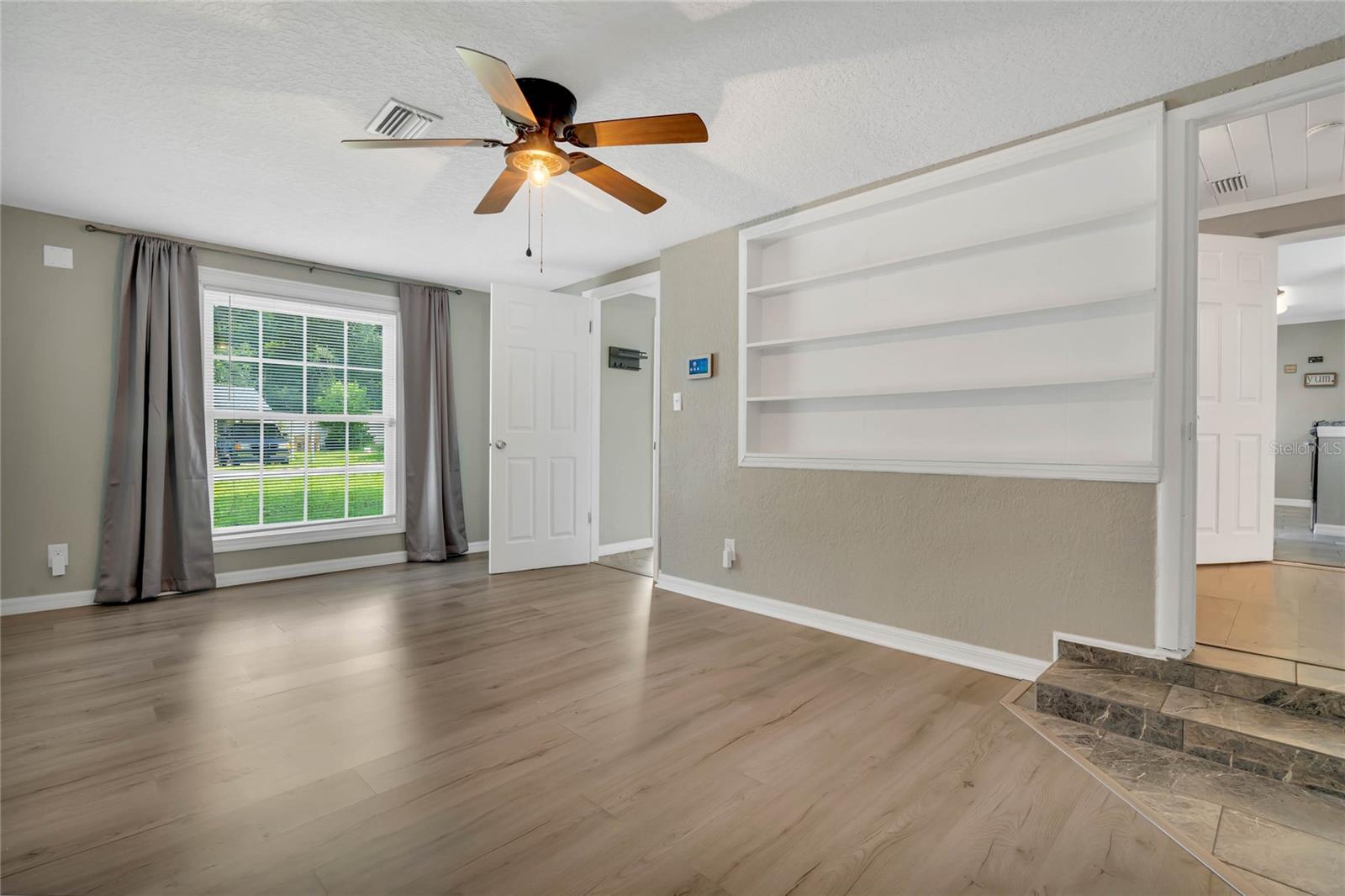 Photo 6 of 19 of 4080 CLOSE CT house