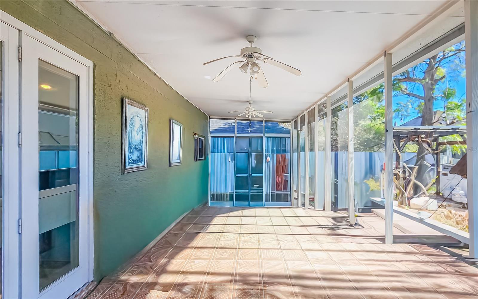 PEMBROOKE - Residential