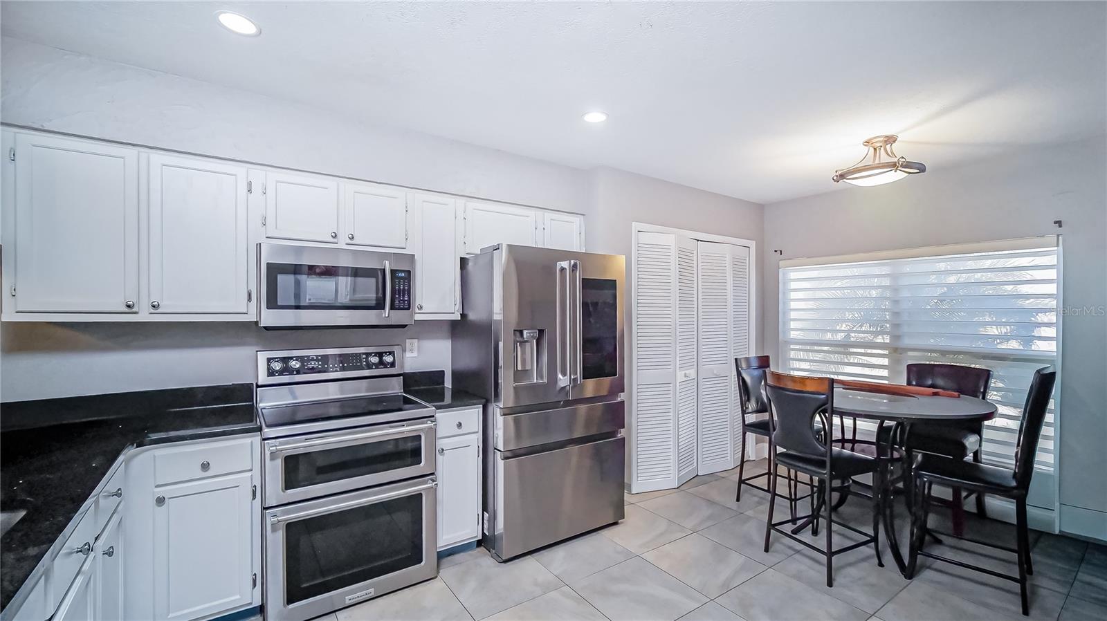 PEMBROOKE - Residential