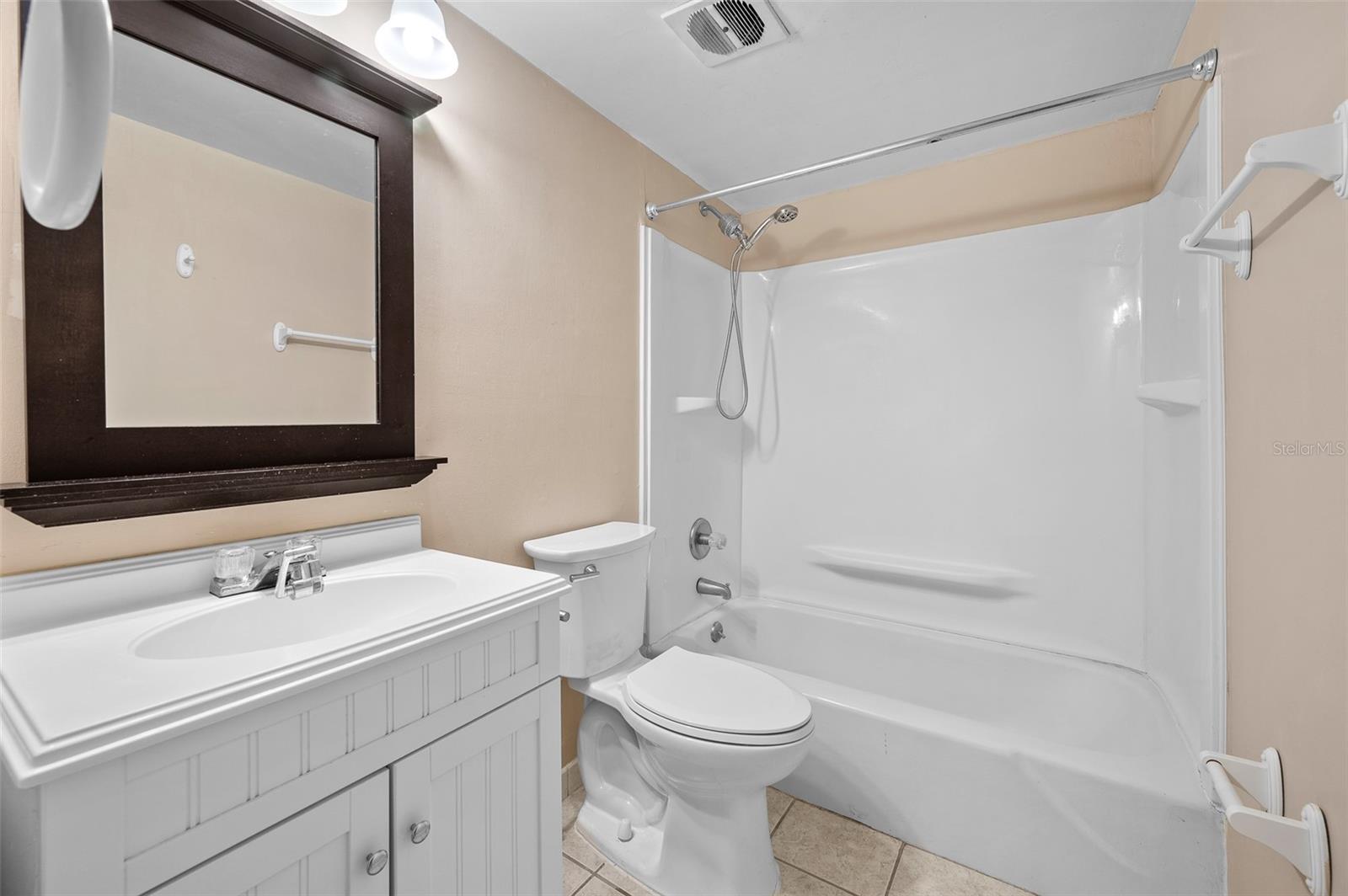 SUMMIT HOUSE - Residential