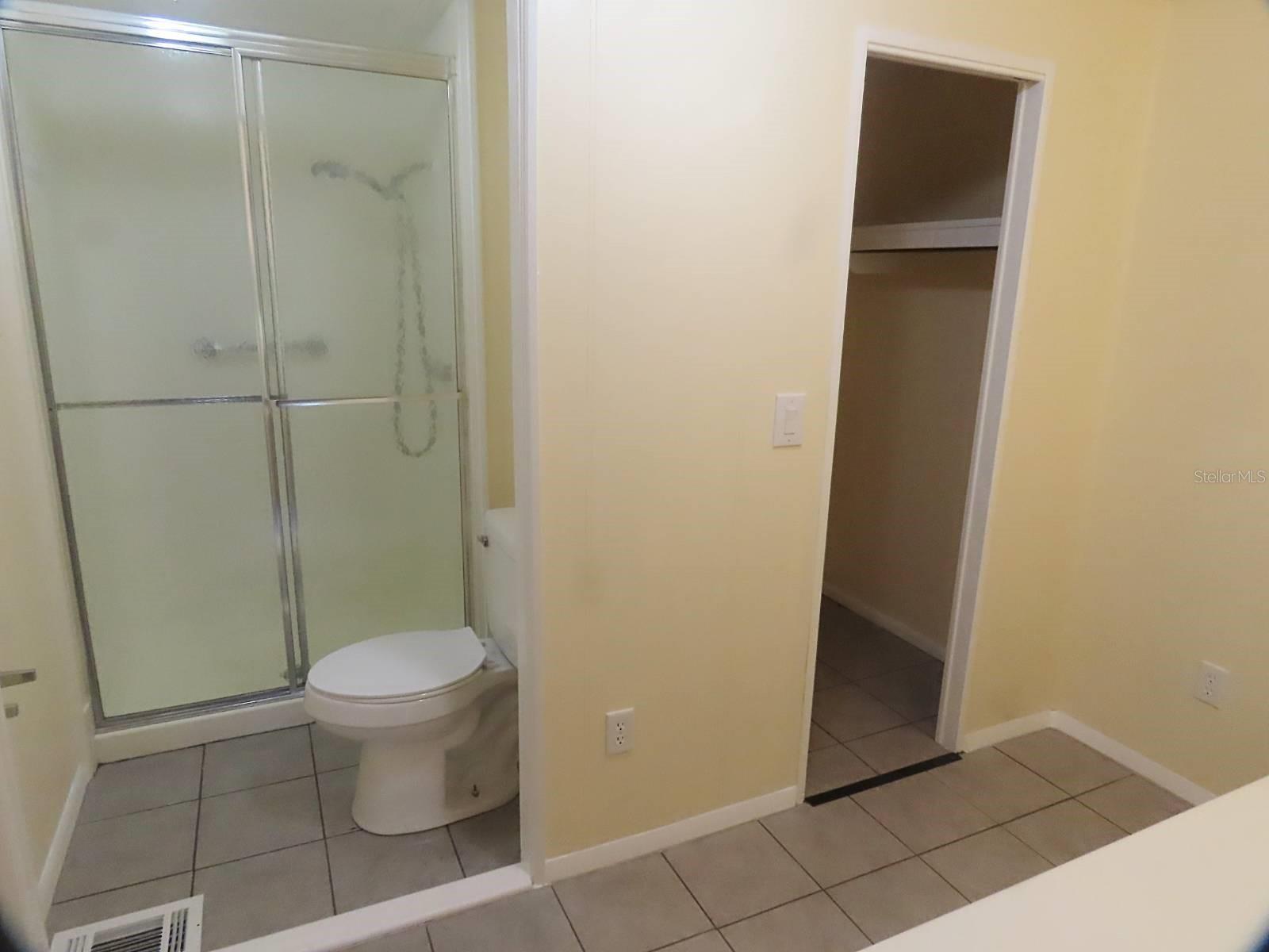 HAWTHORNE HILLS - Residential