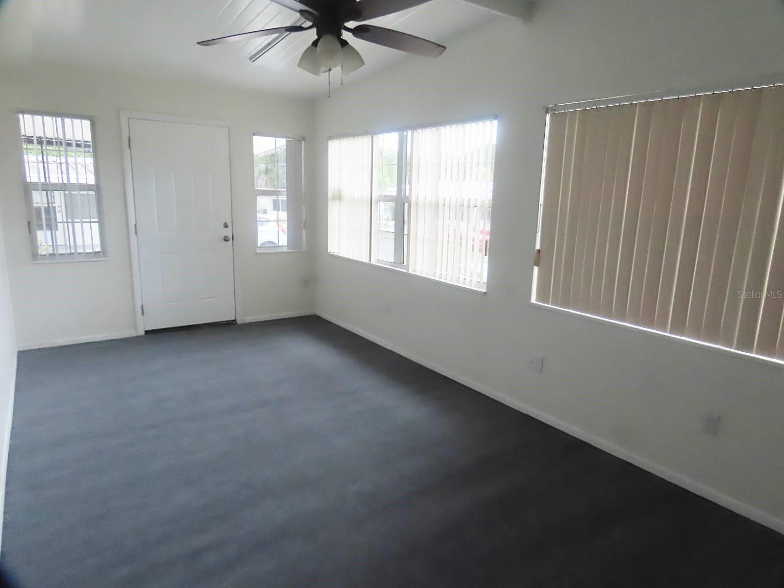 HAWTHORNE HILLS - Residential