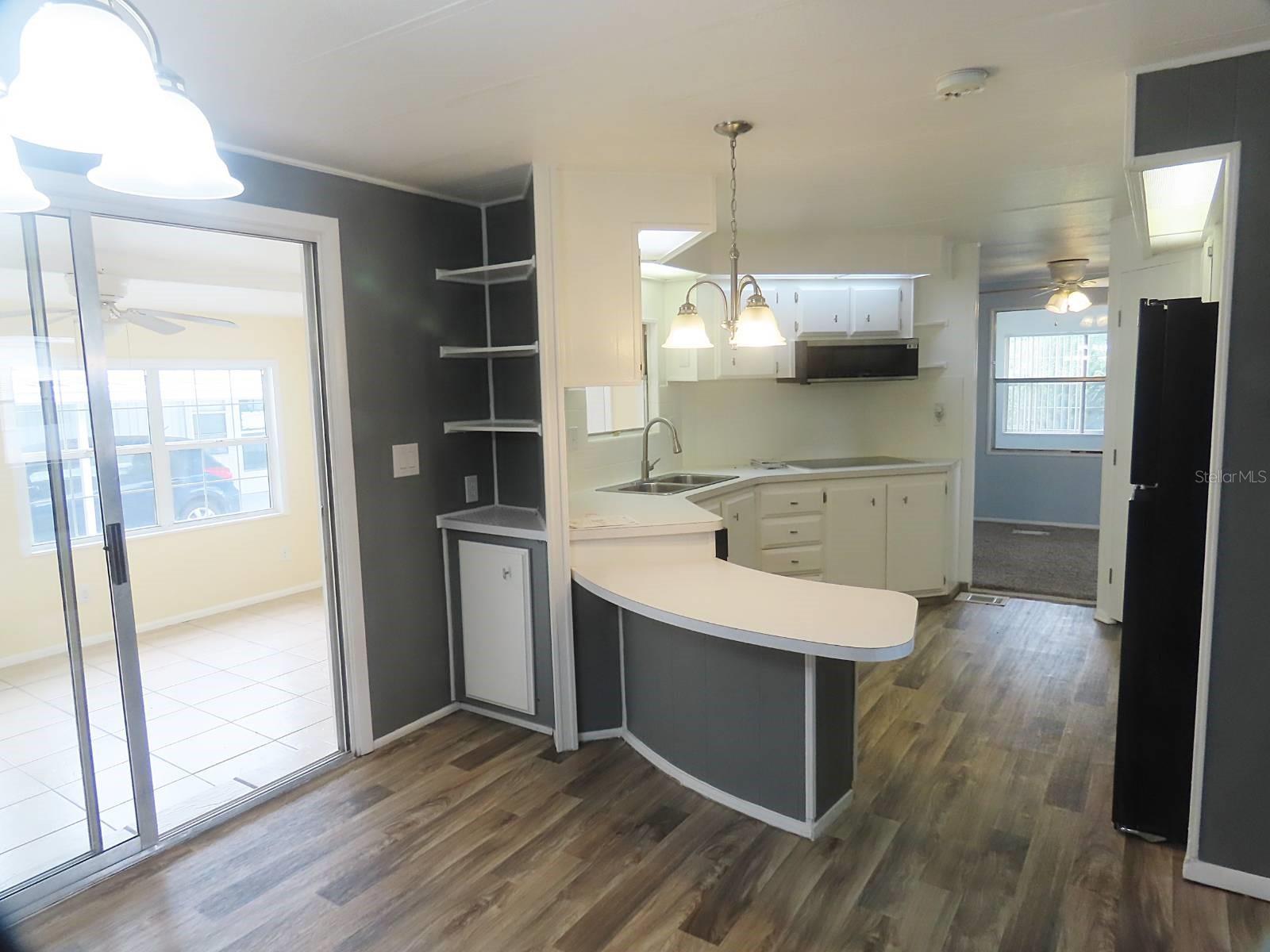 HAWTHORNE HILLS - Residential