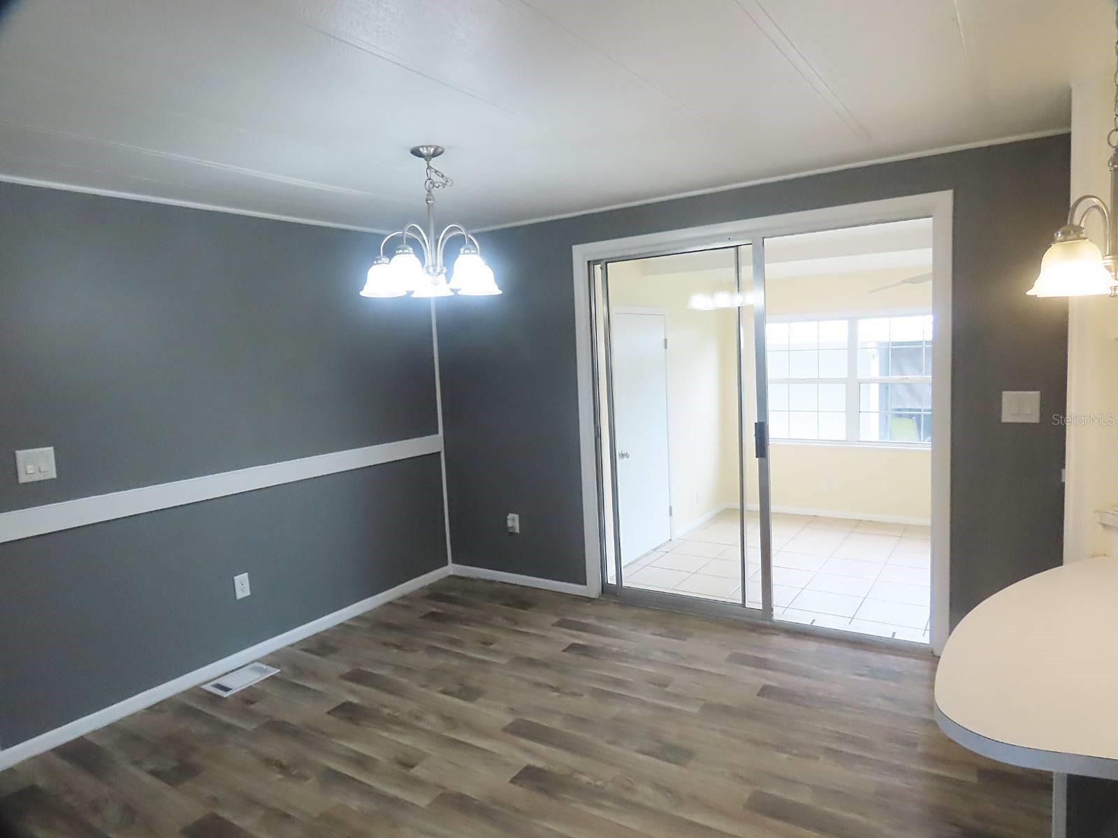 HAWTHORNE HILLS - Residential