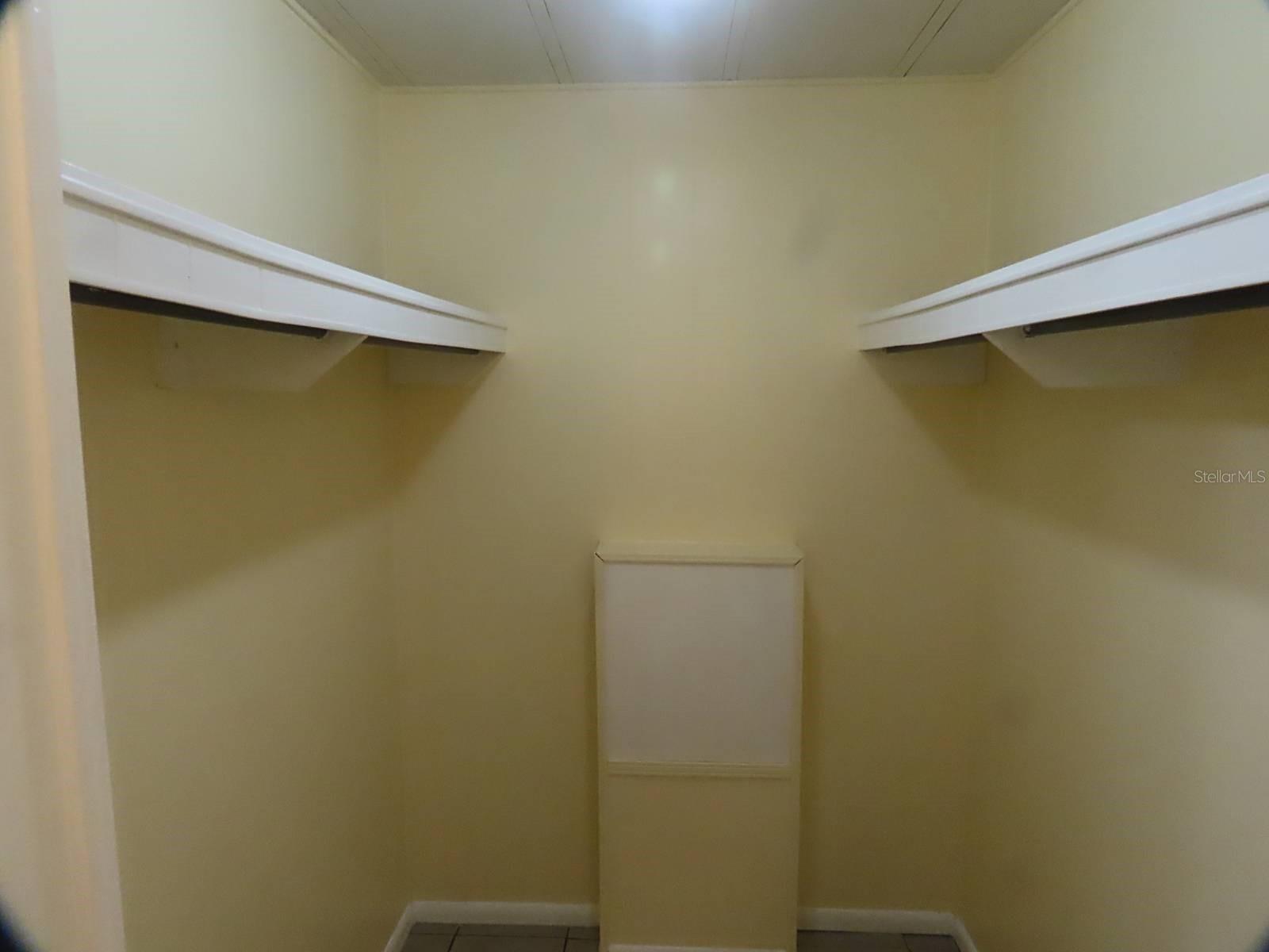 HAWTHORNE HILLS - Residential