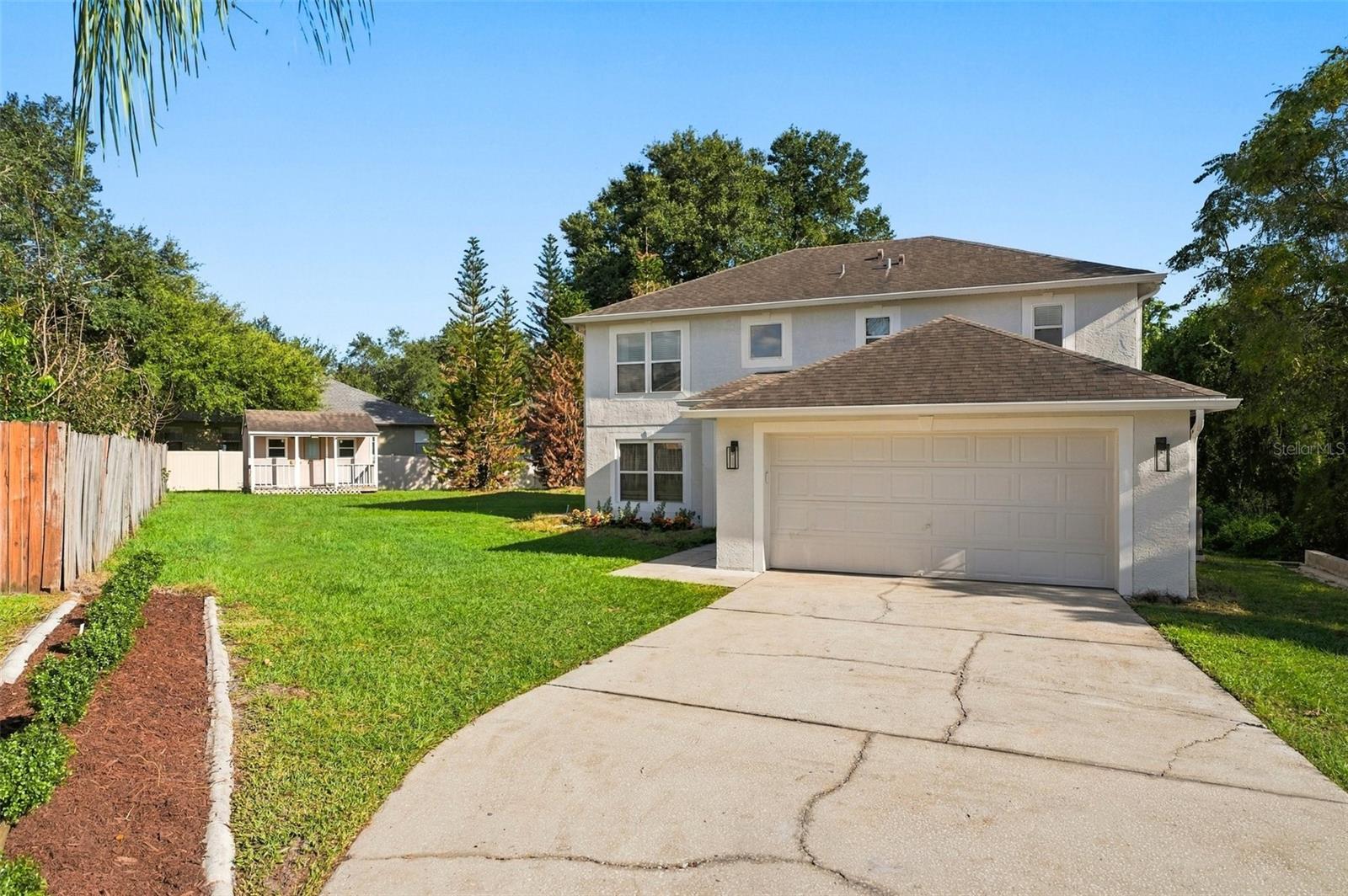 816 CREEK VIEW COURT