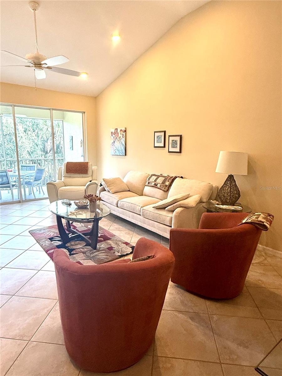 HARBORAGE ON BRADEN RIVER II PH I - Residential