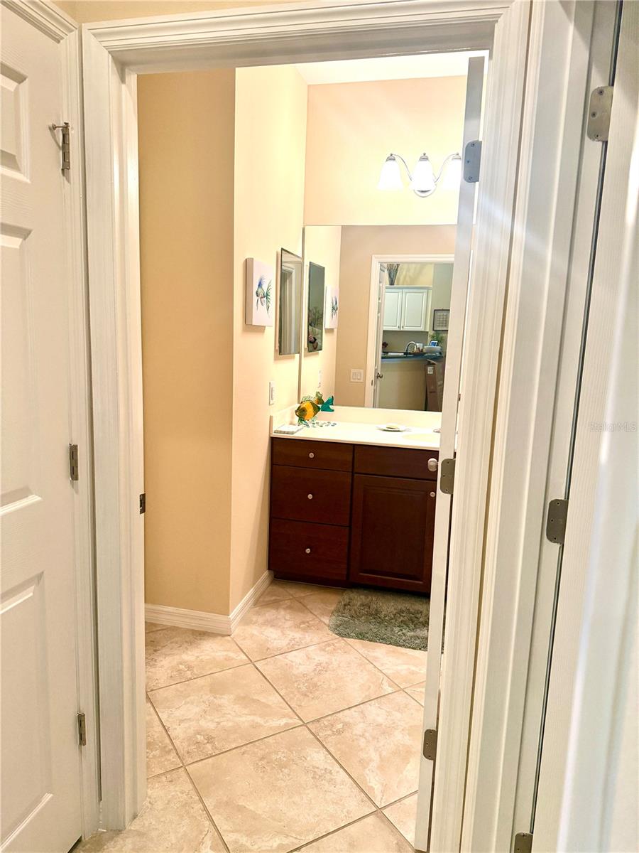 HARBORAGE ON BRADEN RIVER II PH I - Residential