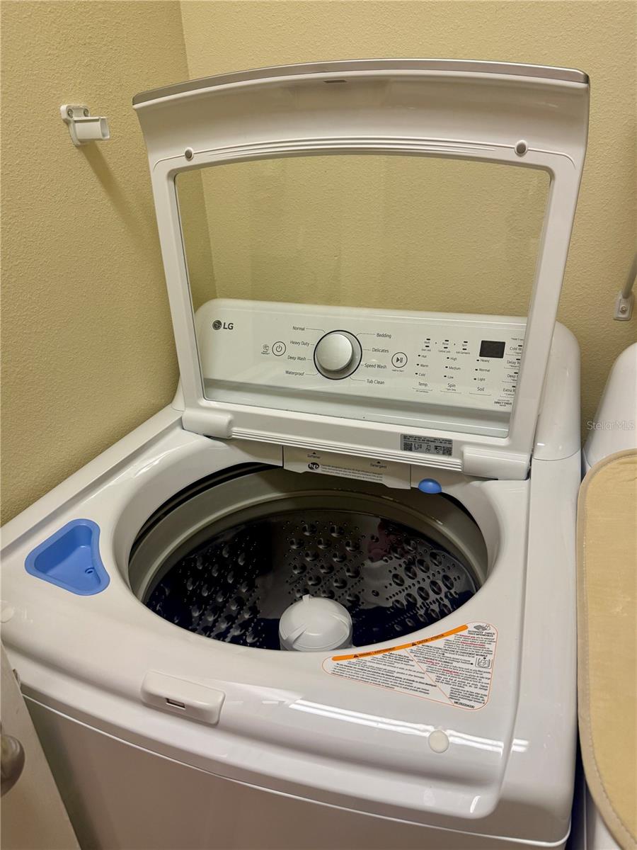 HARBORAGE ON BRADEN RIVER II PH I - Residential