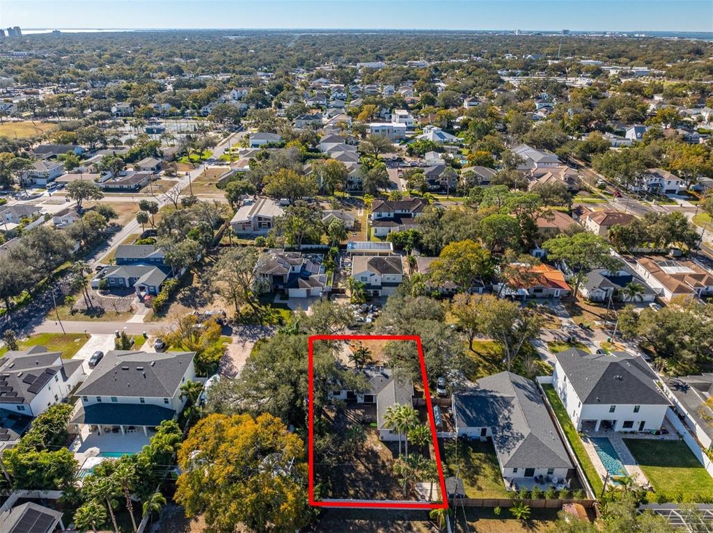 Photo of 4107 W Mullen Avenue, Tampa, FL 33609 (MLS # TB8471002)