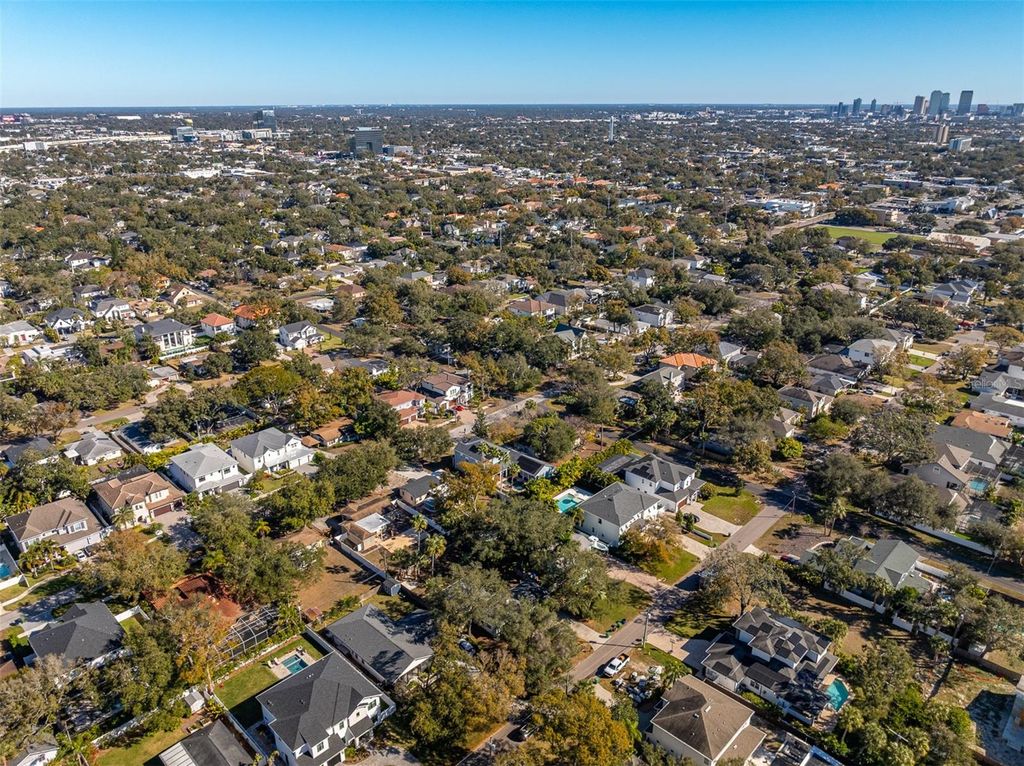 Photo of 4107 W Mullen Avenue, Tampa, FL 33609 (MLS # TB8471002)