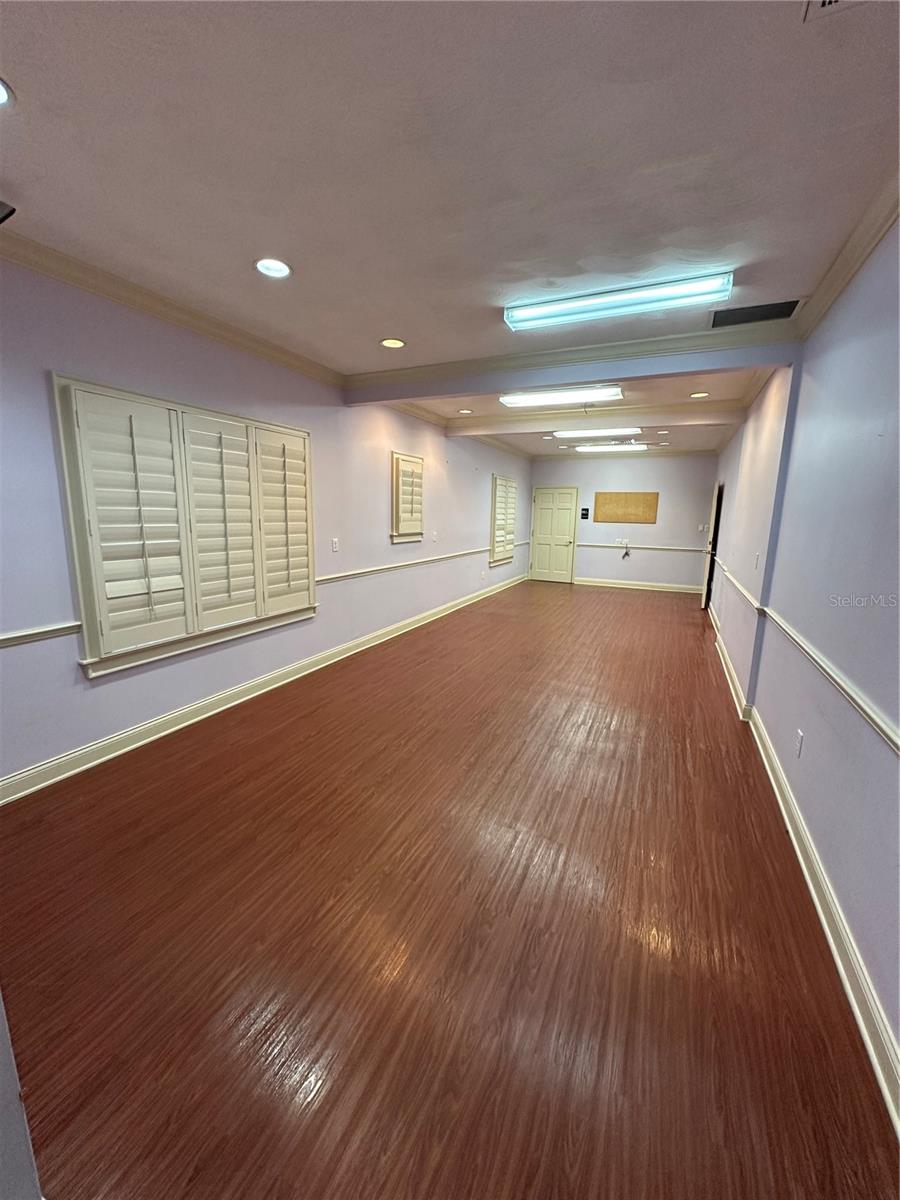 MILTON PARK RESUB OF BLKS 13 & 19 - Commercial Lease