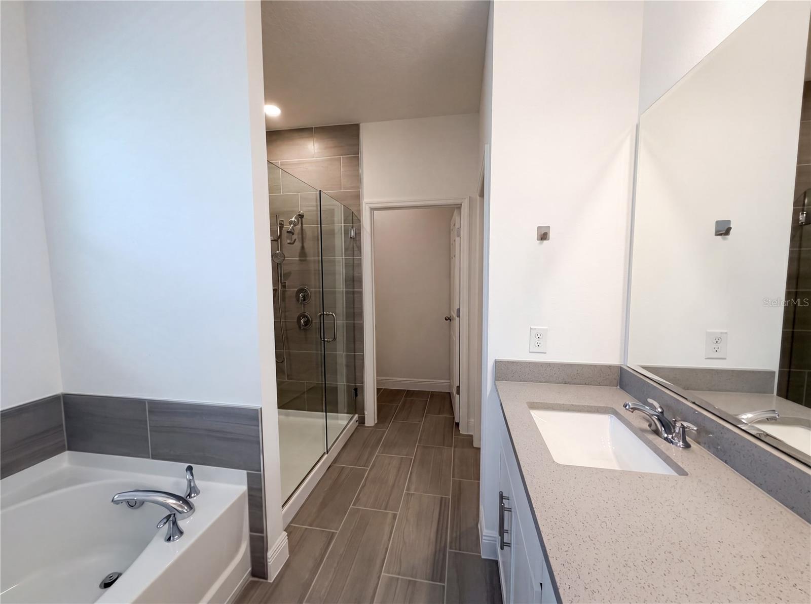 RIDGEVIEW - Residential