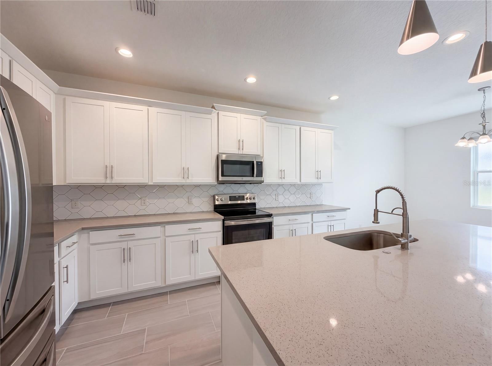 RIDGEVIEW - Residential