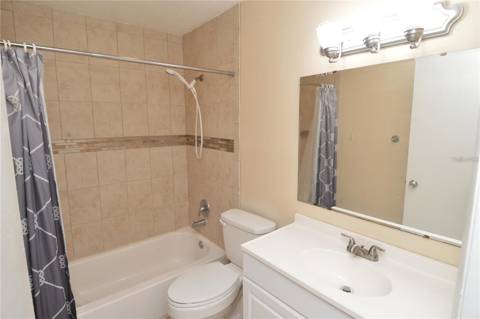 EASTWOOD SHORES 2 PH 2 - Residential Lease