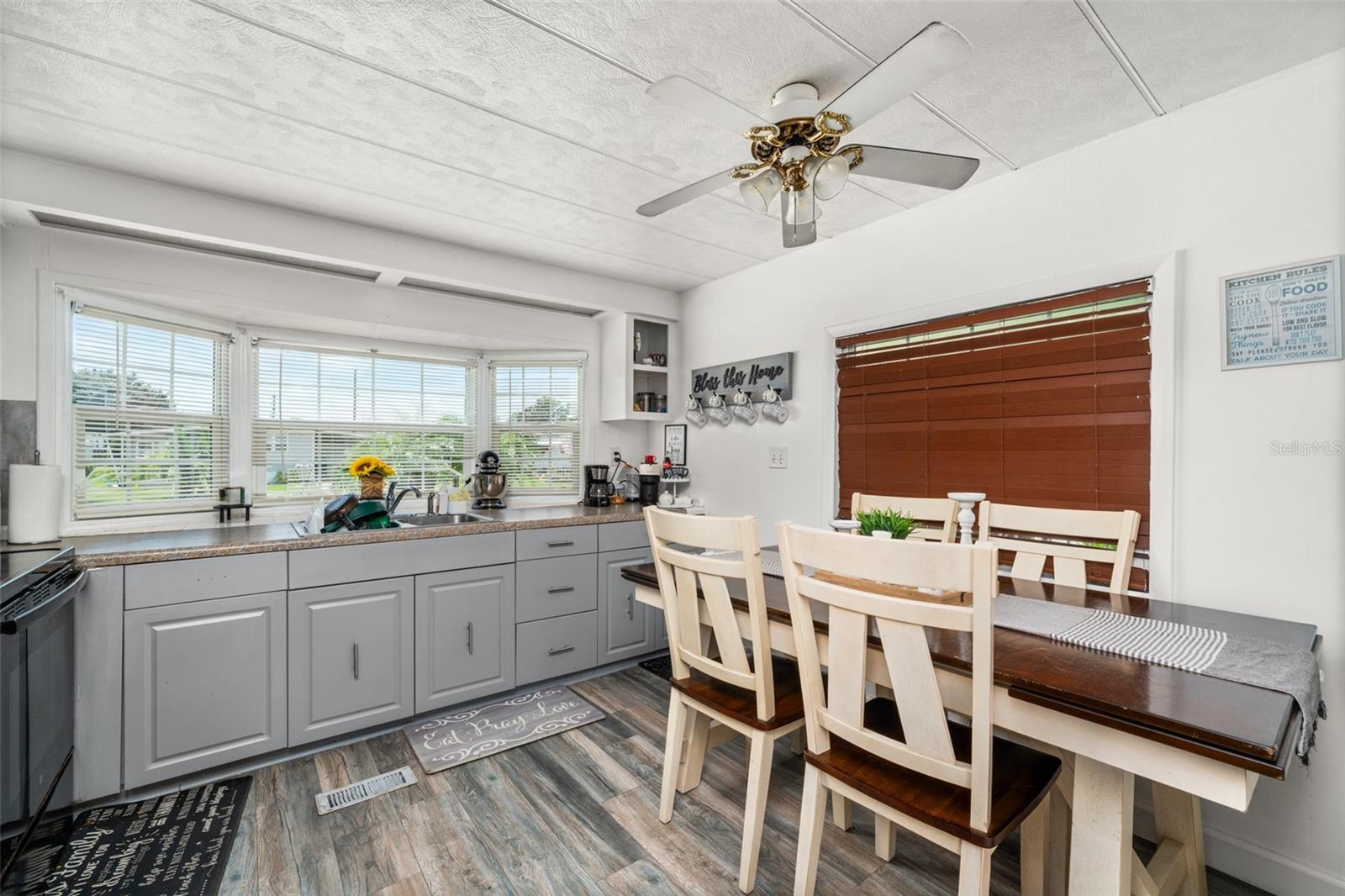 FAIRMOUNT MOBILE ESTATES - Residential