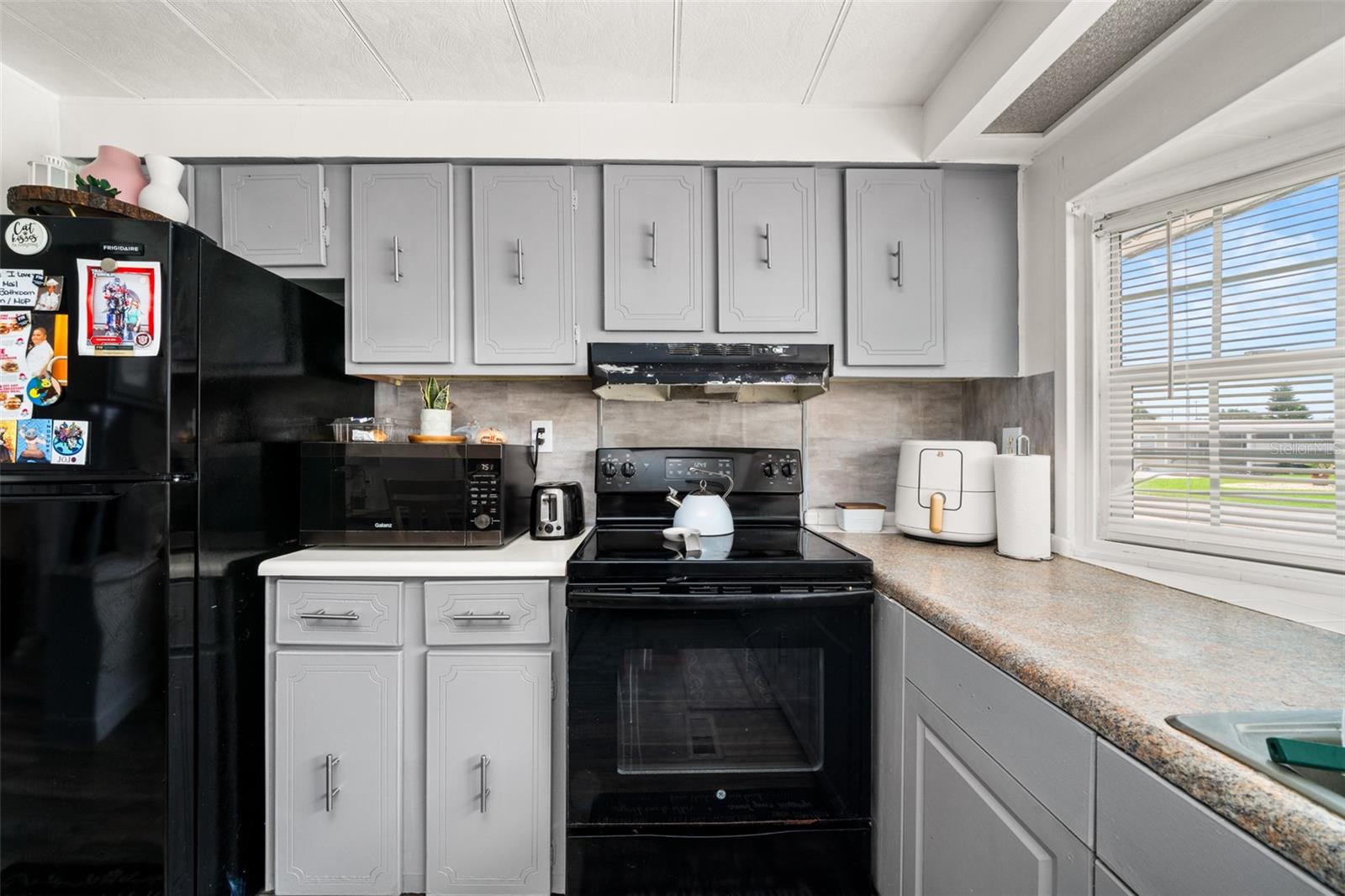 FAIRMOUNT MOBILE ESTATES - Residential