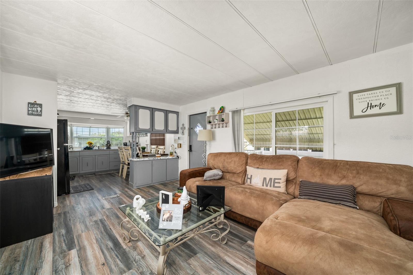 FAIRMOUNT MOBILE ESTATES - Residential