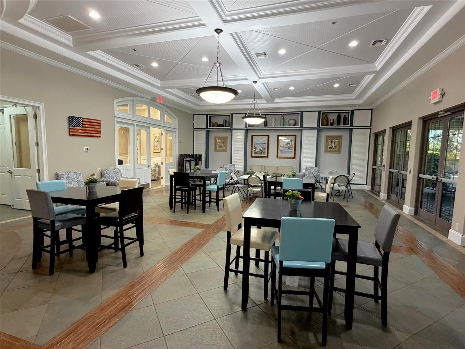 WATERS EDGE 02 - Residential