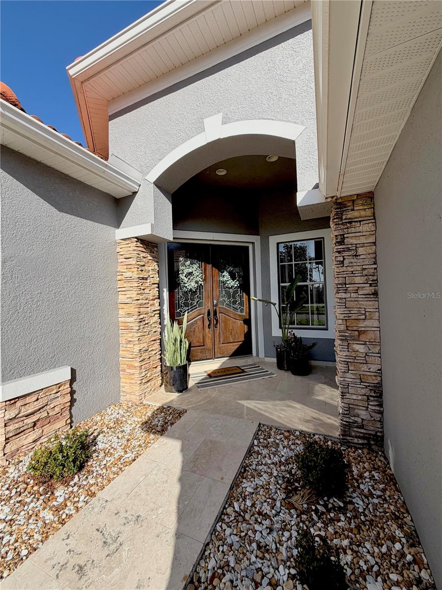 WATERS EDGE 02 - Residential