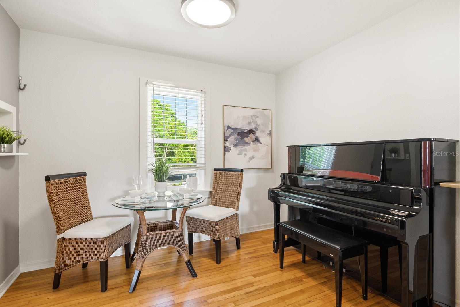 LONGLEY & ASHLEYS SUB - Residential