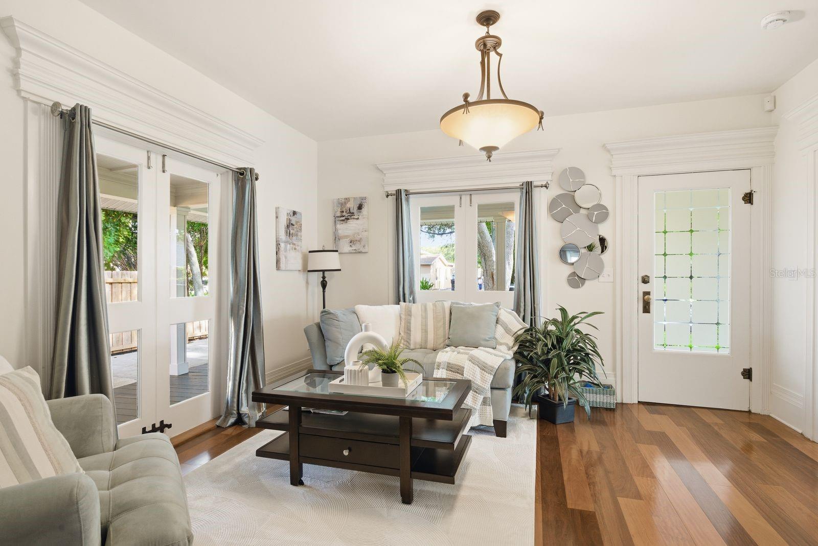 LONGLEY & ASHLEYS SUB - Residential