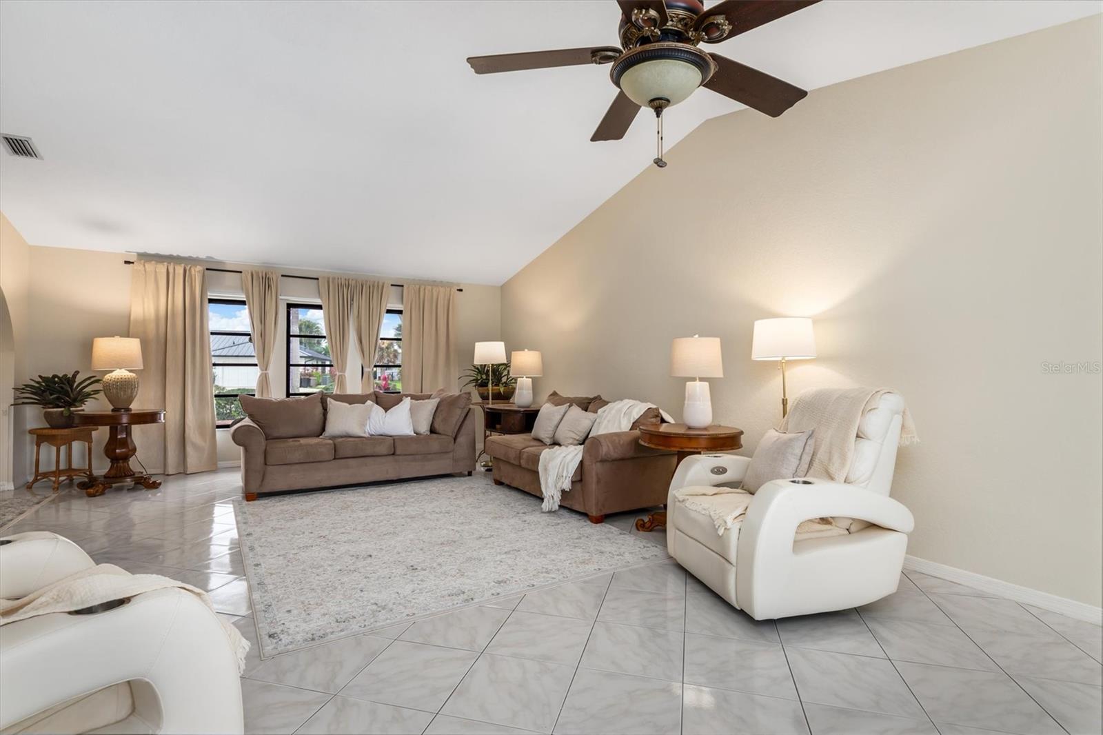 PUNTA GORDA ISLES SEC 23 - Residential