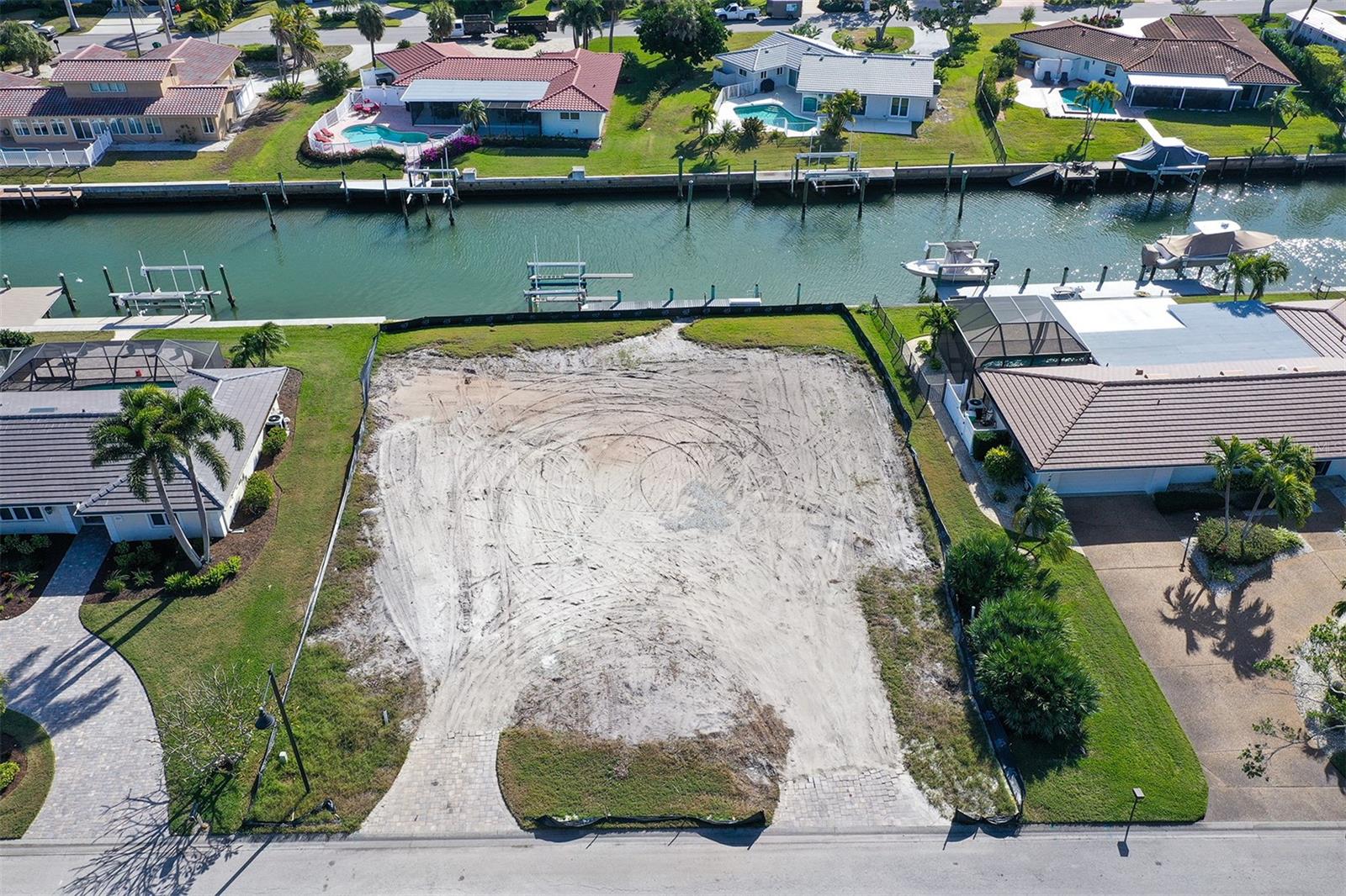 COUNTRY CLUB SHORES SEC 01 - Land