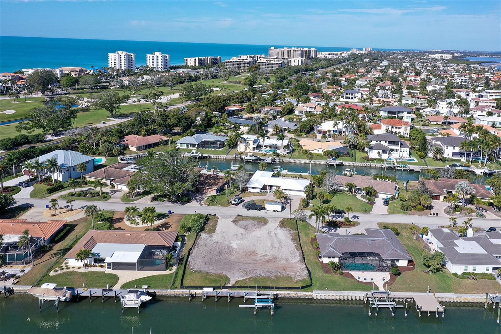 COUNTRY CLUB SHORES SEC 01 - Land