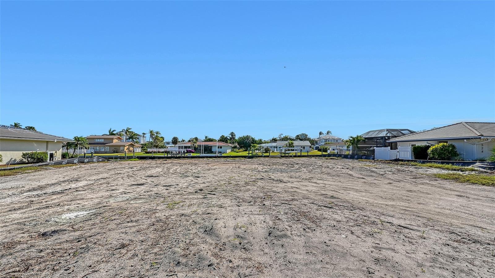 COUNTRY CLUB SHORES SEC 01 - Land